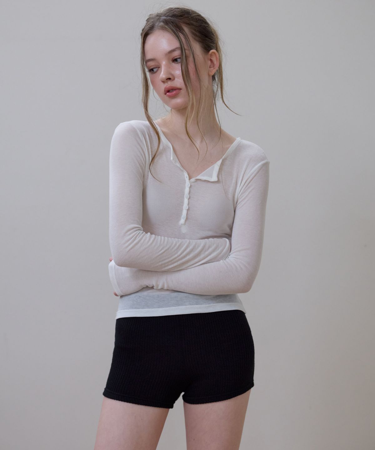 로제프란츠(ROSEFRANTZ) Henley Neck Layered Long Sleeve [Ivory]