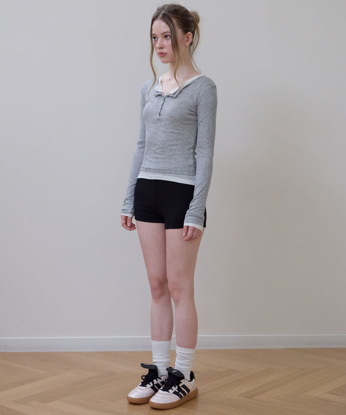 로제프란츠(ROSEFRANTZ) Henley Neck Layered Long Sleeve [Gray]
