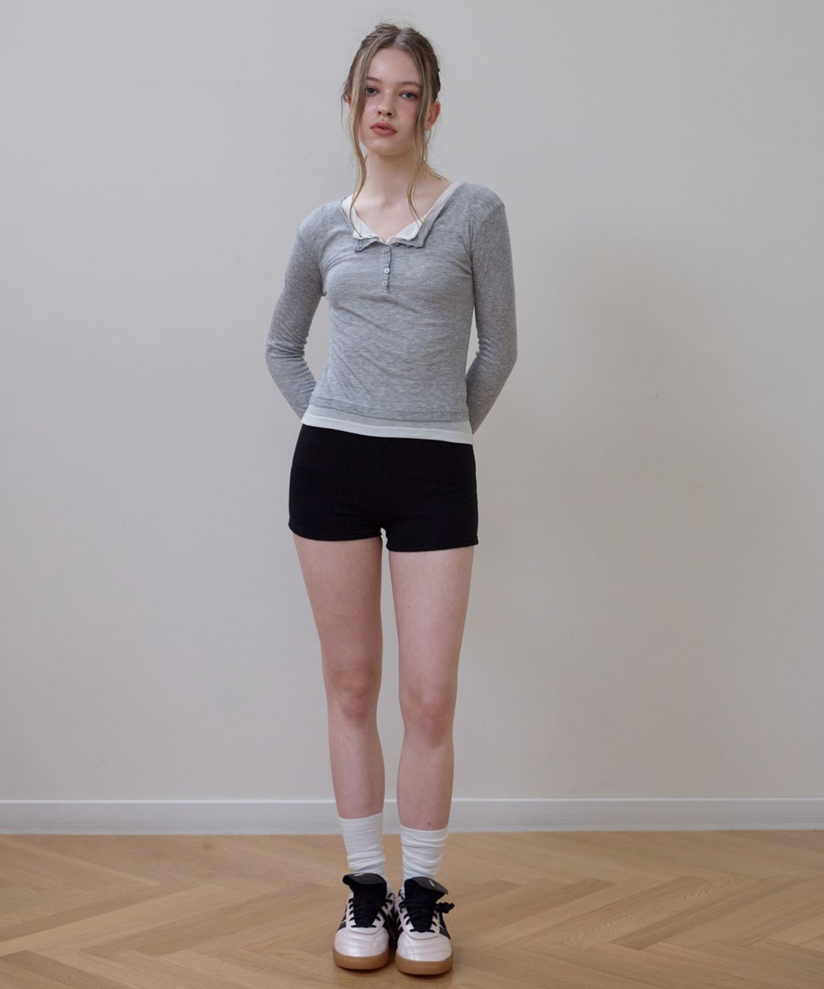 로제프란츠(ROSEFRANTZ) Henley Neck Layered Long Sleeve [Gray]