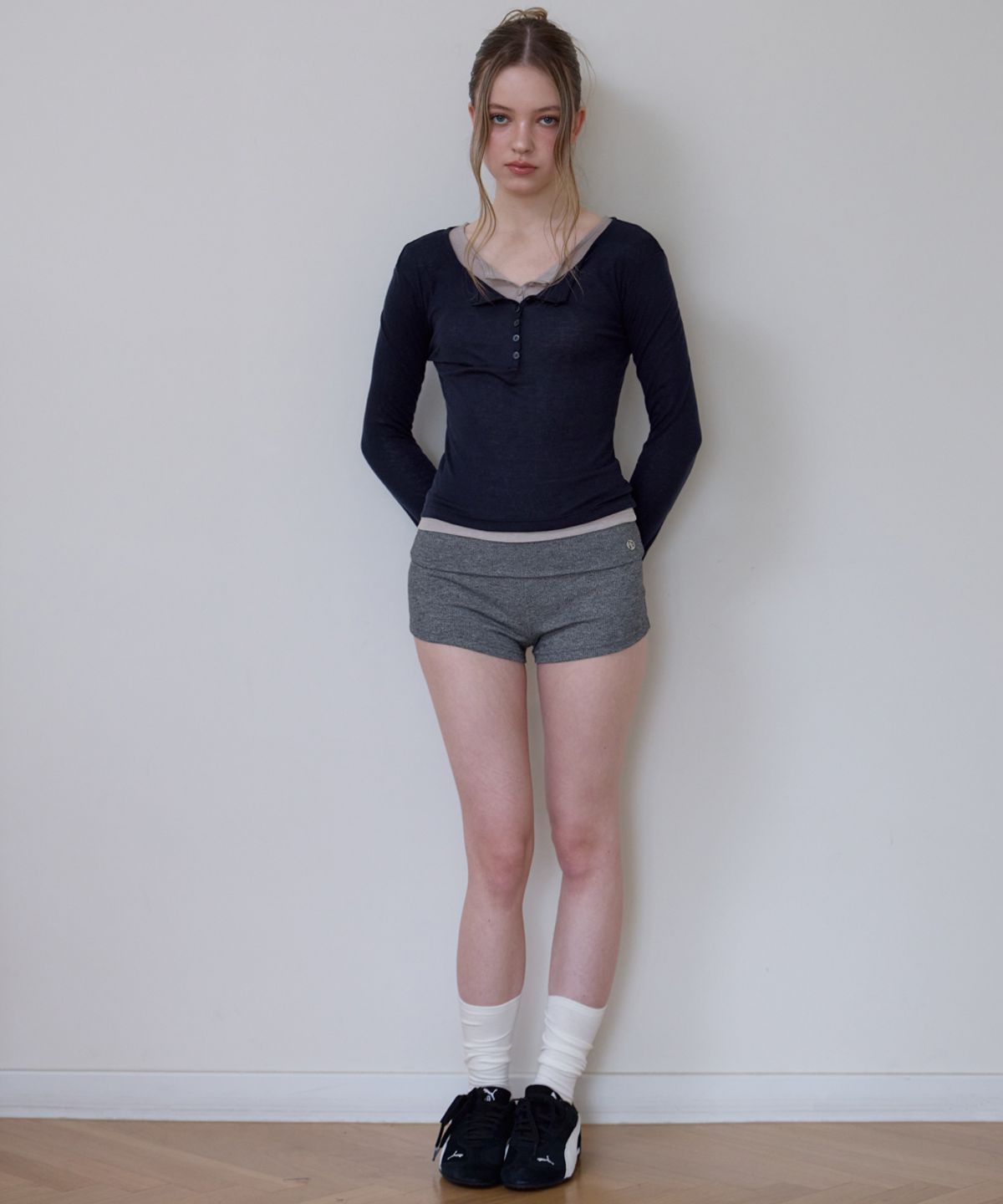 로제프란츠(ROSEFRANTZ) Henley Neck Layered Long Sleeve [Navy]