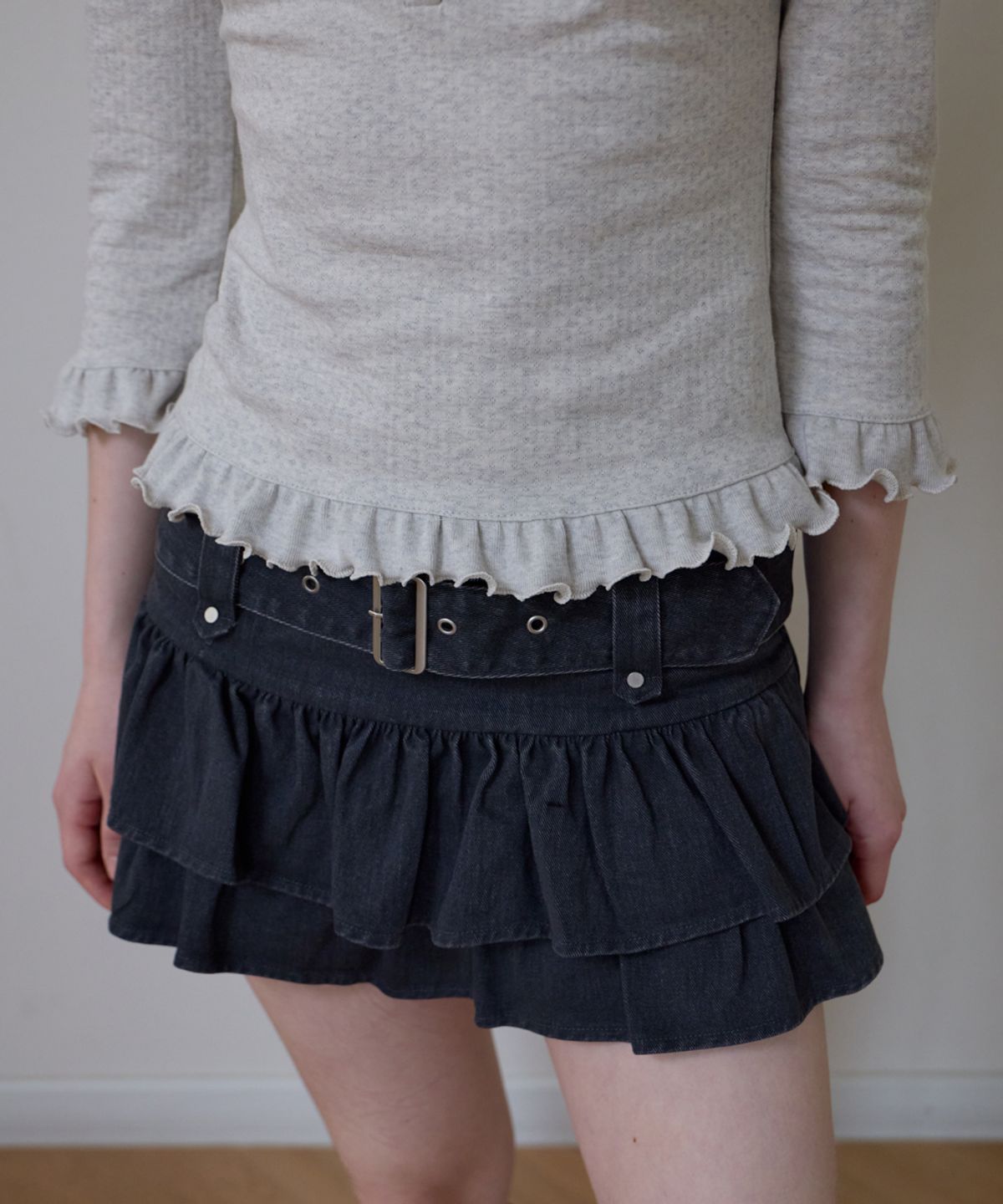 로제프란츠(ROSEFRANTZ) Frill Three-Quarter Sleeve [Oatmeal]