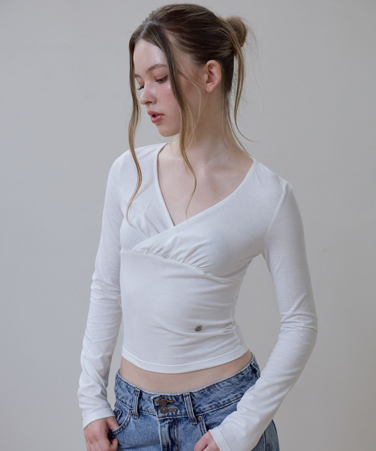 로제프란츠(ROSEFRANTZ) Wrap V-neck Long Sleeve [Ivory]