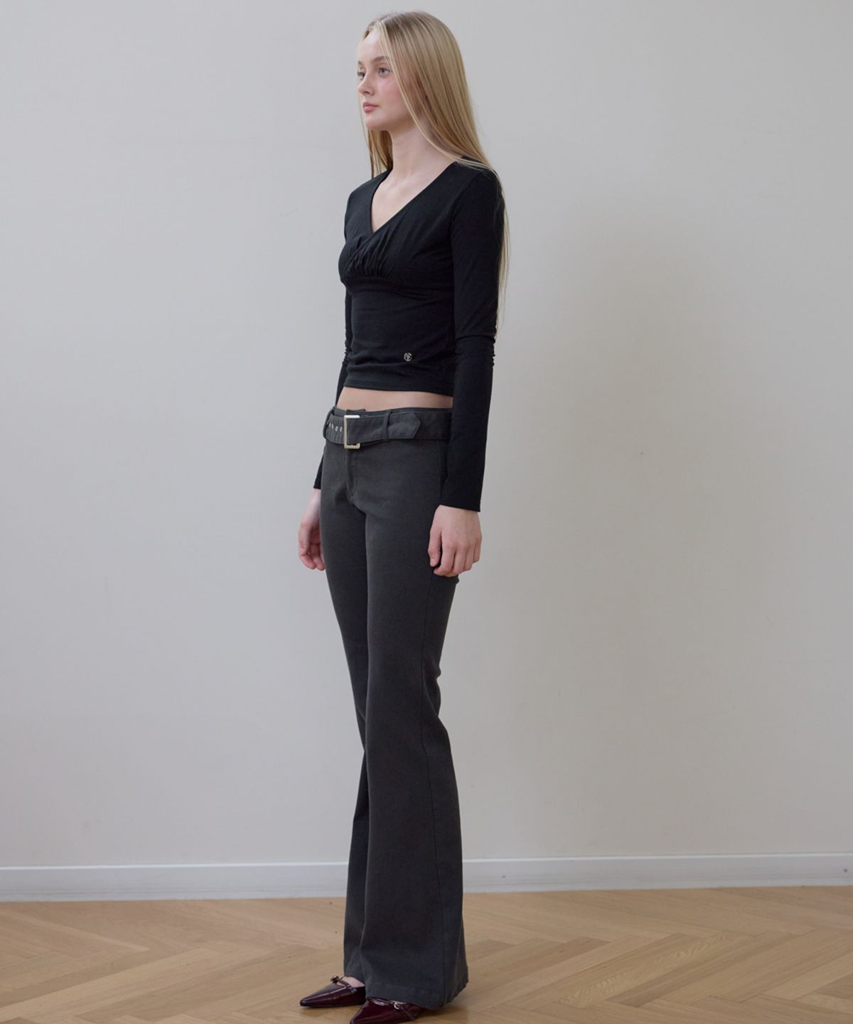로제프란츠(ROSEFRANTZ) Wrap V-neck Long Sleeve [Black]