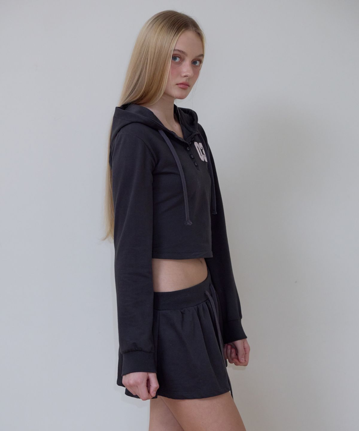로제프란츠(ROSEFRANTZ) Patchwork Slim Hood Long Sleeve [Charcoal]