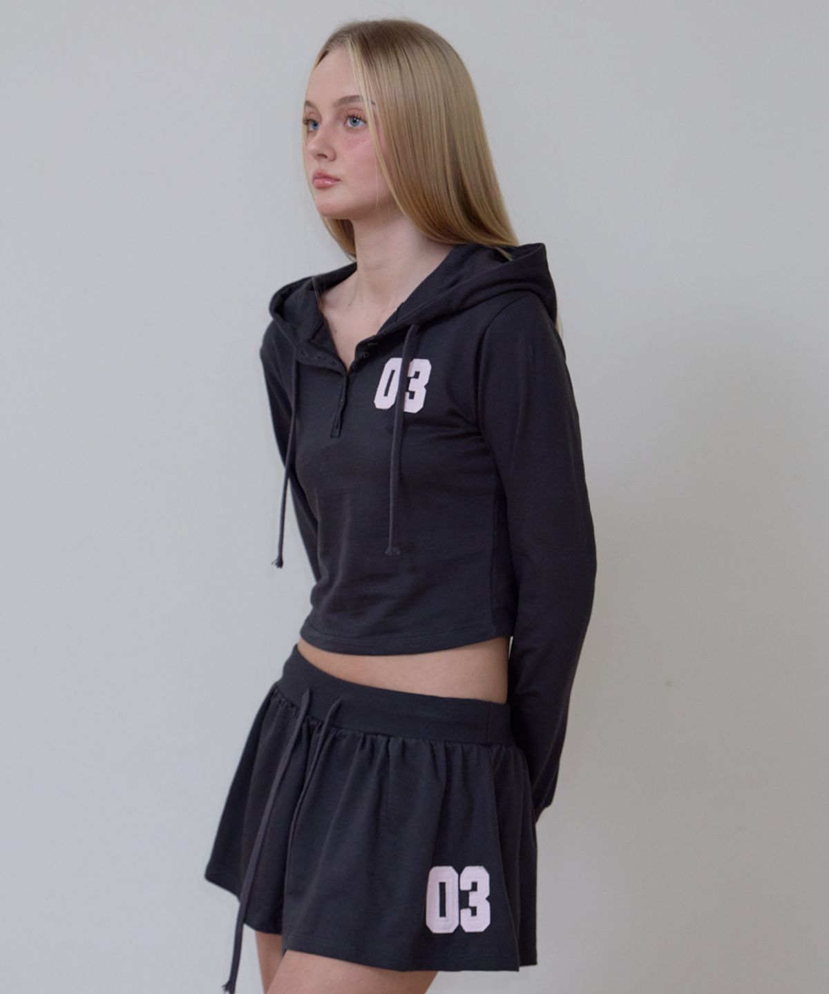 로제프란츠(ROSEFRANTZ) Patchwork Slim Hood Long Sleeve [Charcoal]