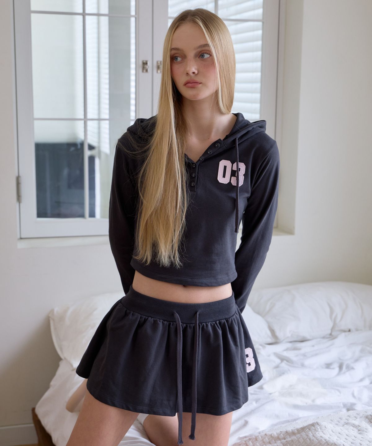 로제프란츠(ROSEFRANTZ) Patchwork Slim Hood Long Sleeve [Charcoal]