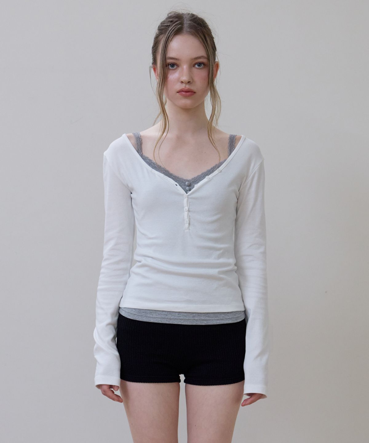 로제프란츠(ROSEFRANTZ) Basic V-neck Long Sleeve [Ivory]