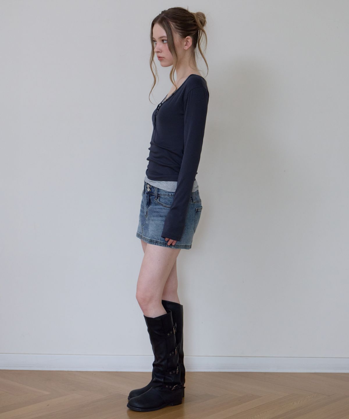 로제프란츠(ROSEFRANTZ) Basic V-neck Long Sleeve [Charcoal]