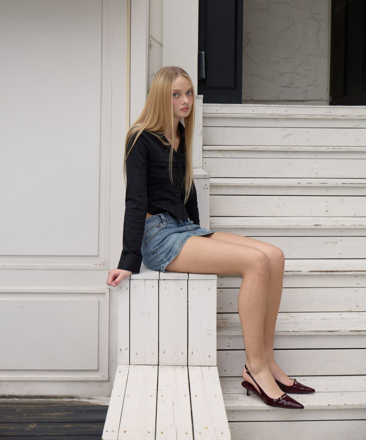 로제프란츠(ROSEFRANTZ) Ruched Front Slim Shirt [Black]