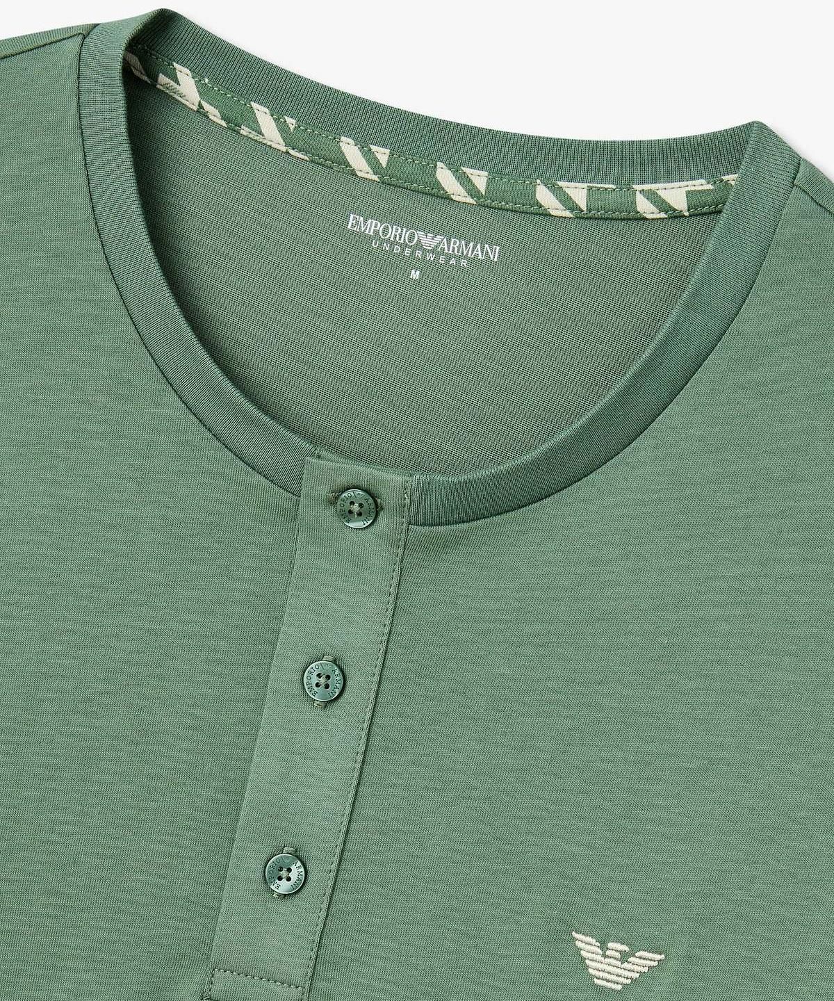 엠포리오 아르마니 언더웨어(EMPORIO ARMANI UNDERWEAR) 남성 헨리넥 롱 슬리브 라운지 티셔츠_그린 0816336013