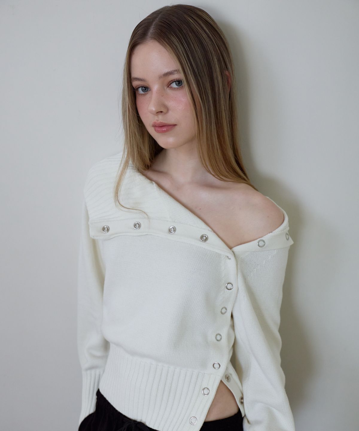 로제프란츠(ROSEFRANTZ) Fold Off Shoulder Knit [Ivory]