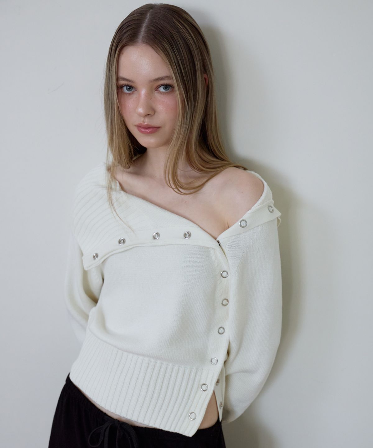 로제프란츠(ROSEFRANTZ) Fold Off Shoulder Knit [Ivory]
