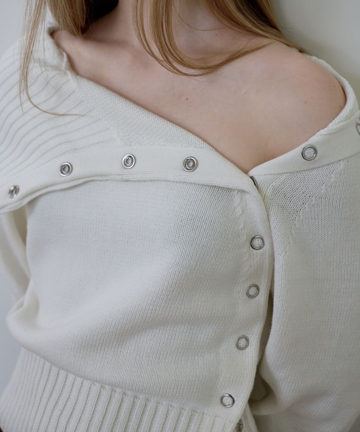 로제프란츠(ROSEFRANTZ) Fold Off Shoulder Knit [Ivory]