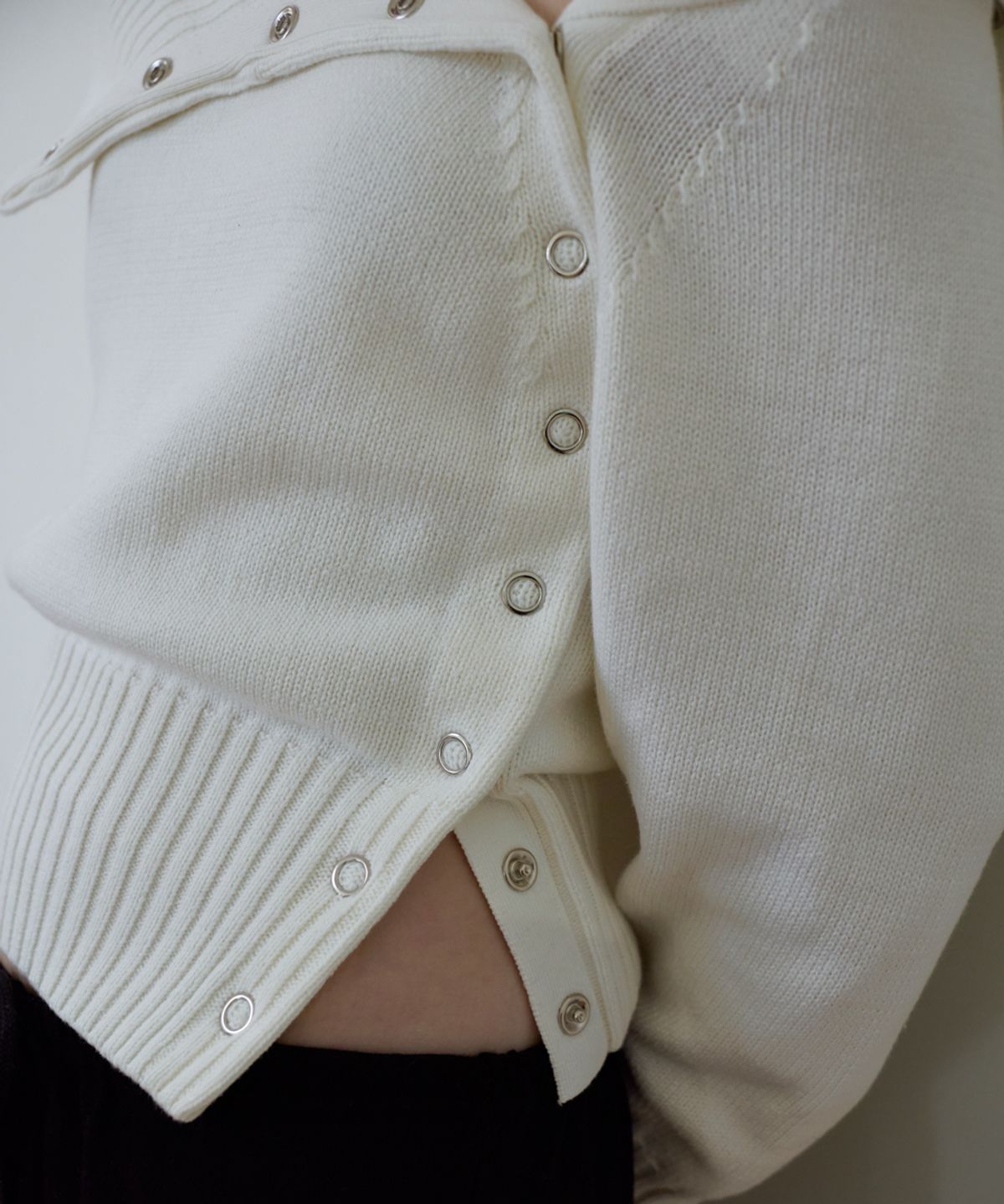 로제프란츠(ROSEFRANTZ) Fold Off Shoulder Knit [Ivory]