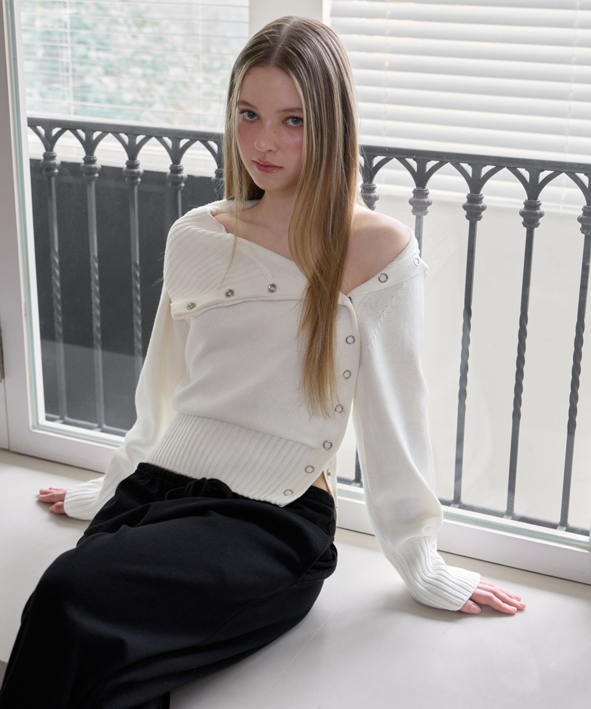 로제프란츠(ROSEFRANTZ) Fold Off Shoulder Knit [Ivory]