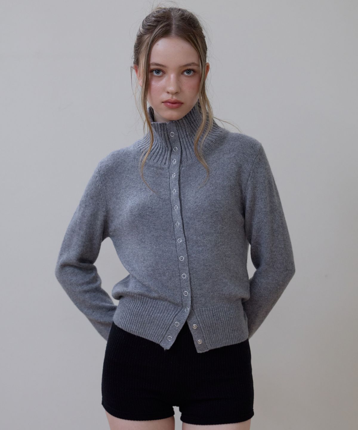 로제프란츠(ROSEFRANTZ) High Neck Eyelet Cardigan [Gray]