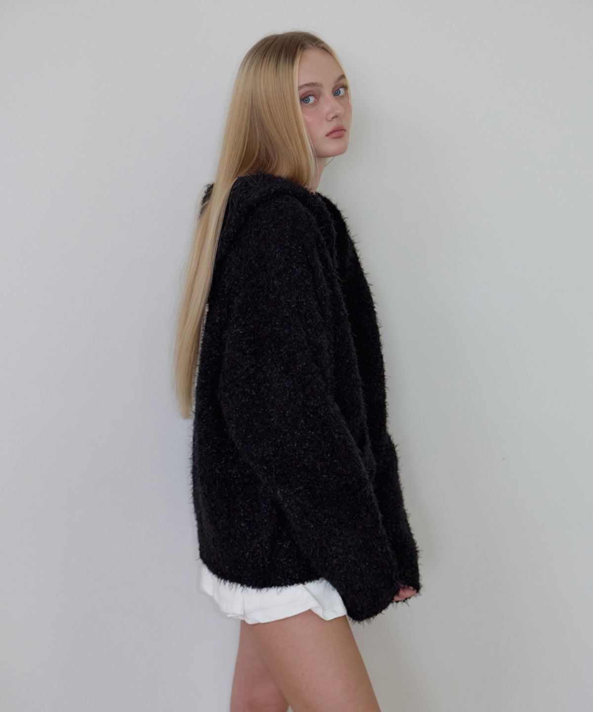 로제프란츠(ROSEFRANTZ) Hairy Overfit Hood Cardigan [Black]