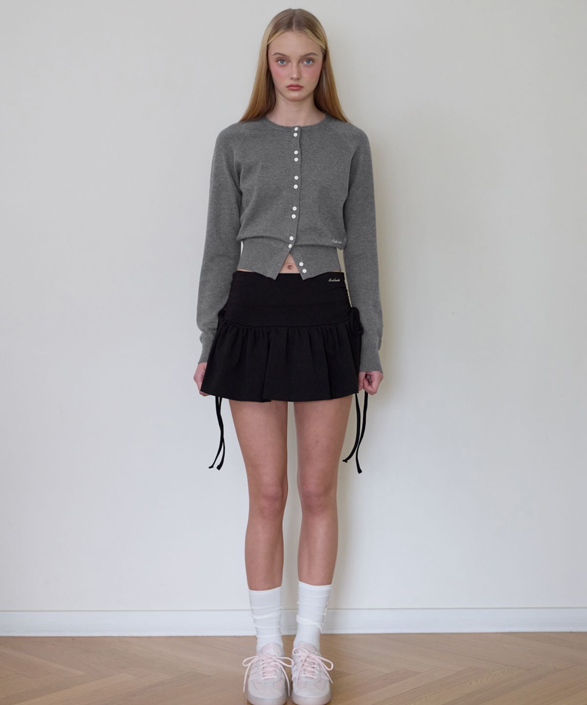 로제프란츠(ROSEFRANTZ) Double Button Cardigan [Charcoal]