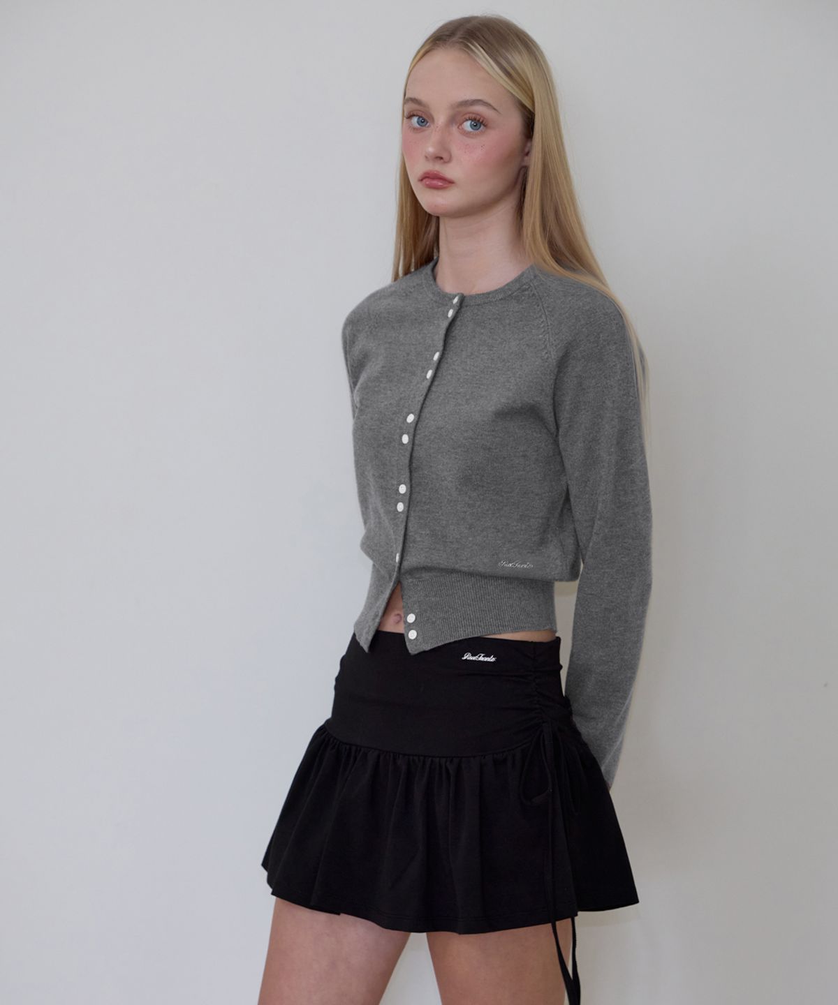 로제프란츠(ROSEFRANTZ) Double Button Cardigan [Charcoal]