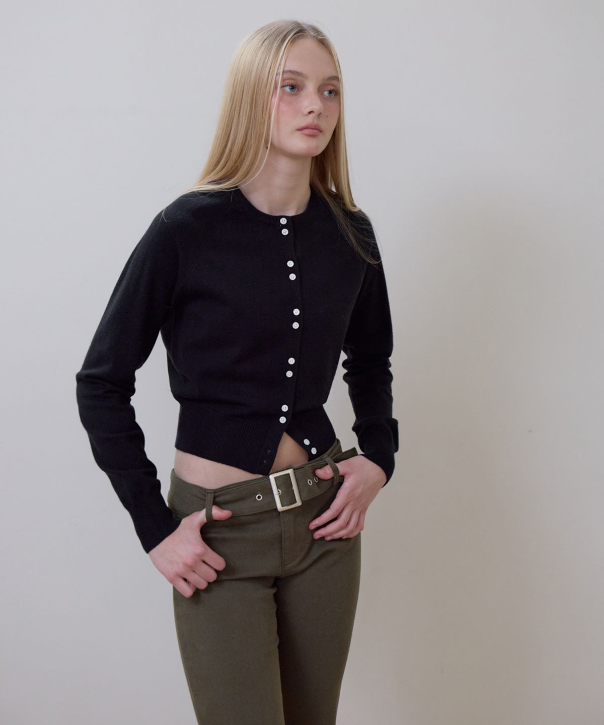 로제프란츠(ROSEFRANTZ) Double Button Cardigan [Black]