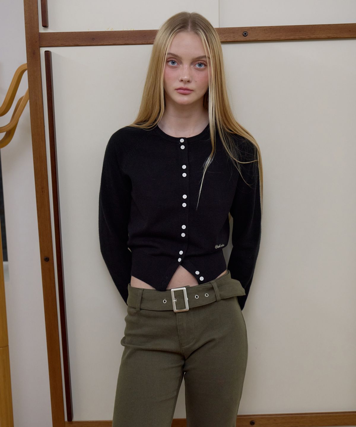 로제프란츠(ROSEFRANTZ) Double Button Cardigan [Black]
