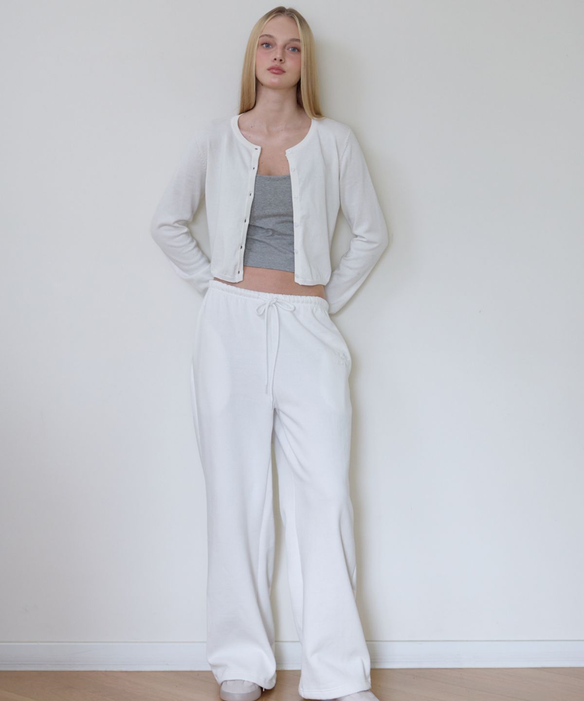 로제프란츠(ROSEFRANTZ) Basic Round Cardigan [Ivory]