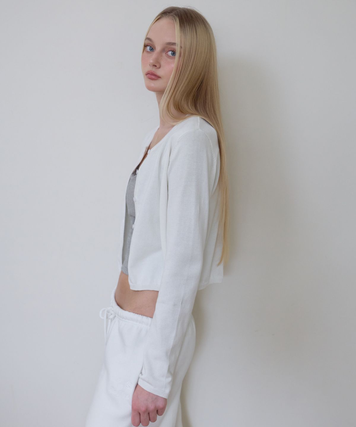 로제프란츠(ROSEFRANTZ) Basic Round Cardigan [Ivory]