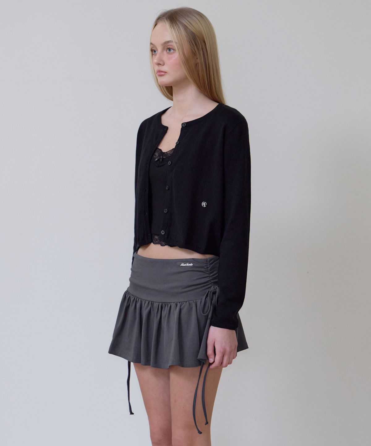 로제프란츠(ROSEFRANTZ) Basic Round Cardigan [Black]