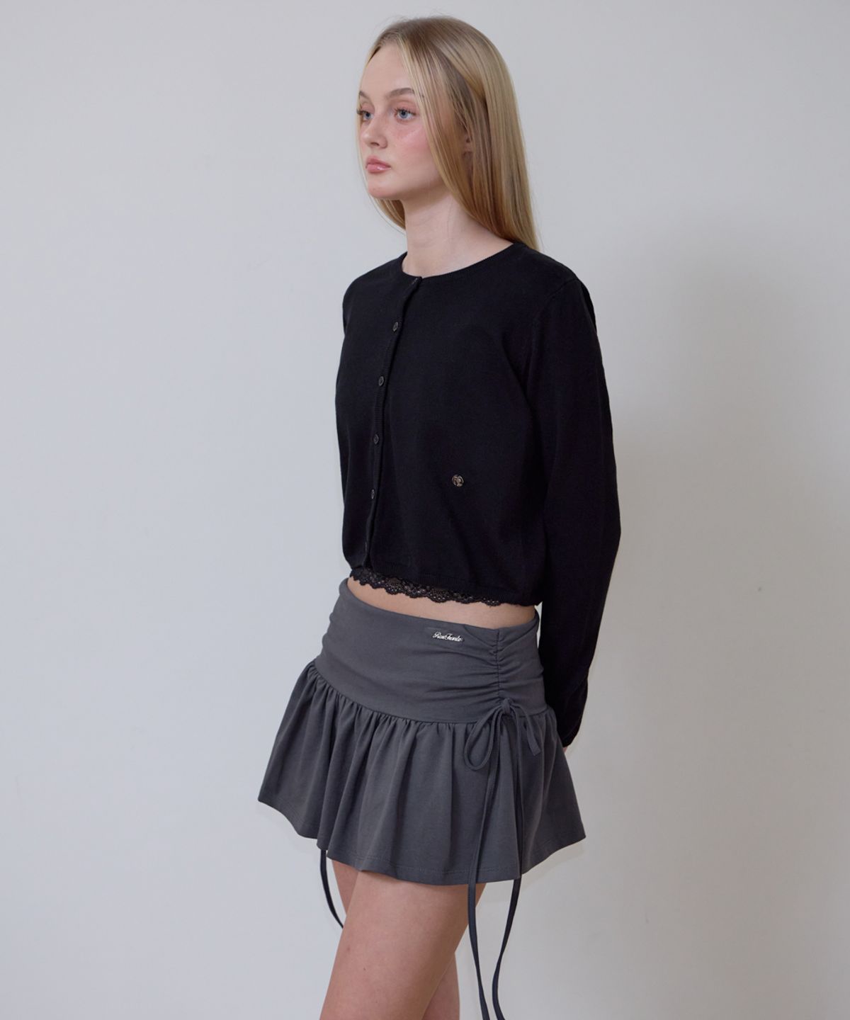 로제프란츠(ROSEFRANTZ) Basic Round Cardigan [Black]