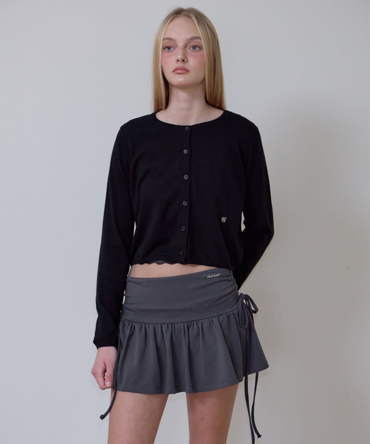로제프란츠(ROSEFRANTZ) Basic Round Cardigan [Black]
