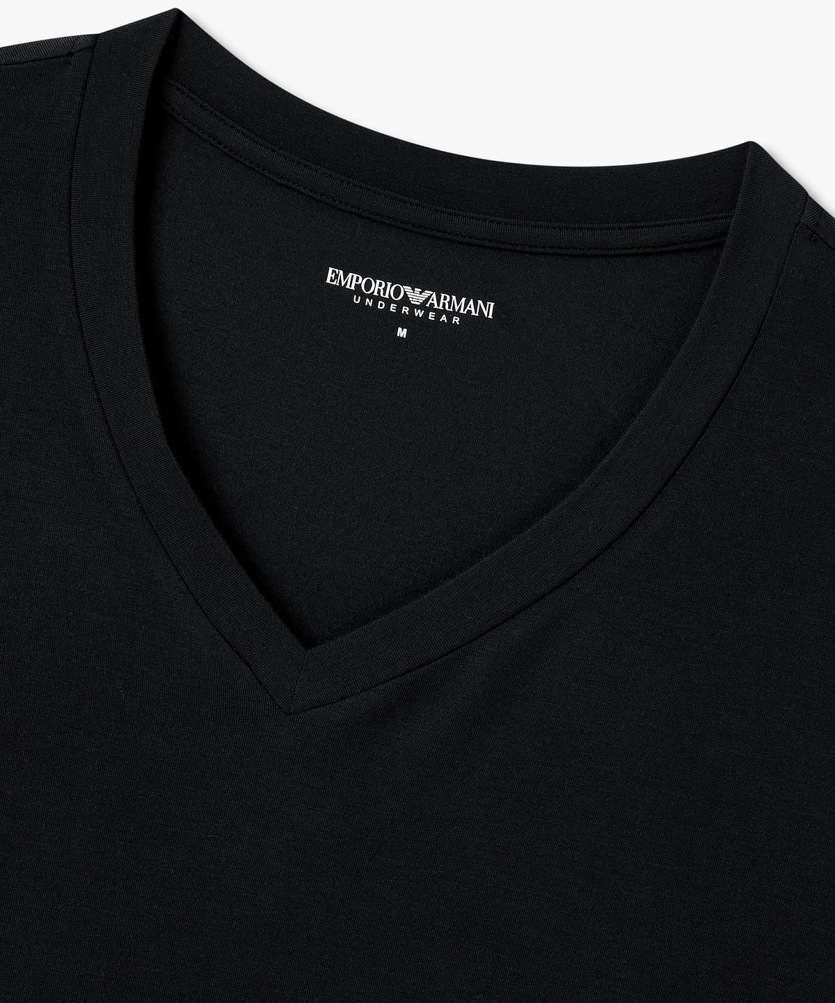 엠포리오 아르마니 언더웨어(EMPORIO ARMANI UNDERWEAR) 남성 스트레치 브이넥 라운지 티셔츠_블랙 0816335002