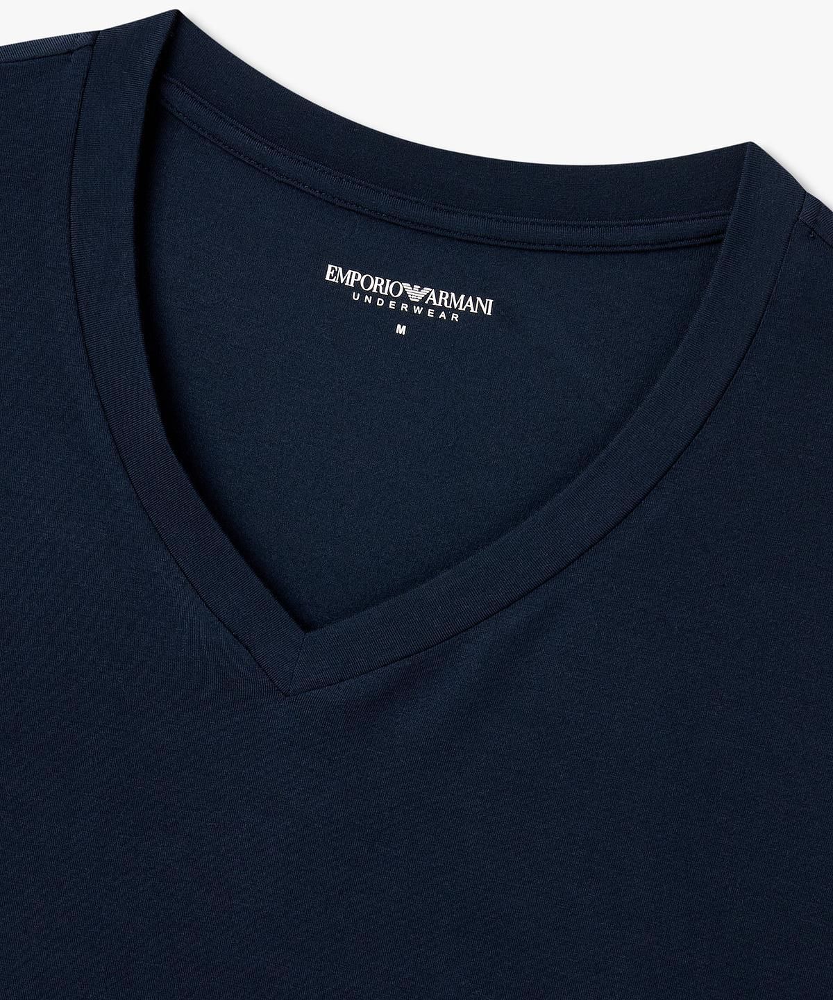 엠포리오 아르마니 언더웨어(EMPORIO ARMANI UNDERWEAR) 남성 스트레치 브이넥 라운지 티셔츠_네이비 0816335001