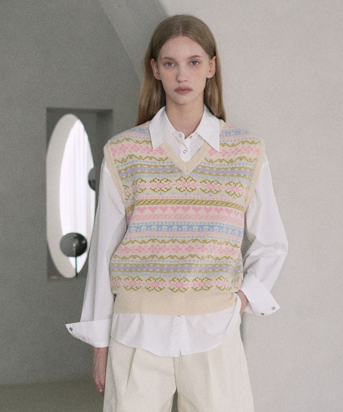 블레티(VLETI) Ramswool Jacquard Knit Vest (cream)