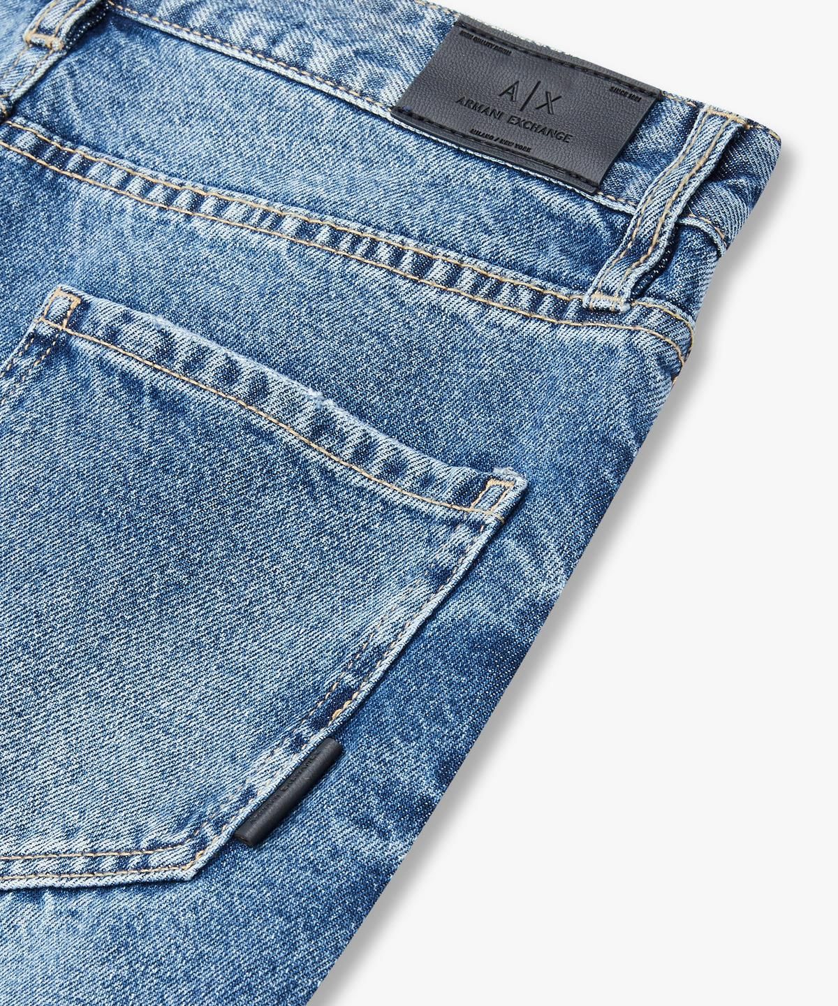 아르마니 익스체인지(ARMANI EXCHANGE) 여성 보이프렌드 크롭 데님 팬츠 _블루_A425140500