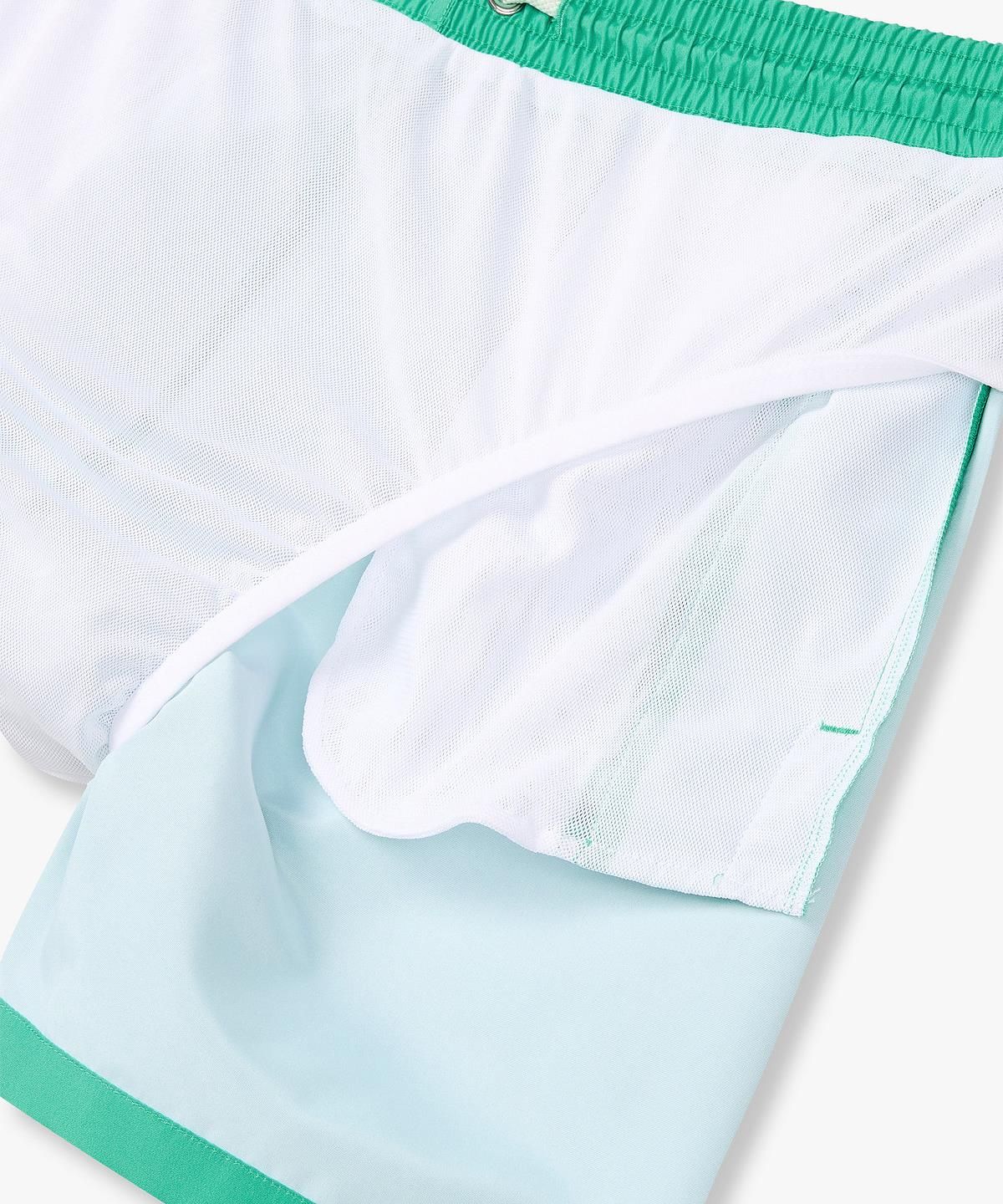 엠포리오 아르마니 언더웨어(EMPORIO ARMANI UNDERWEAR) 남성 빅 로고 프린트 스윔 쇼츠_그린 0816121159