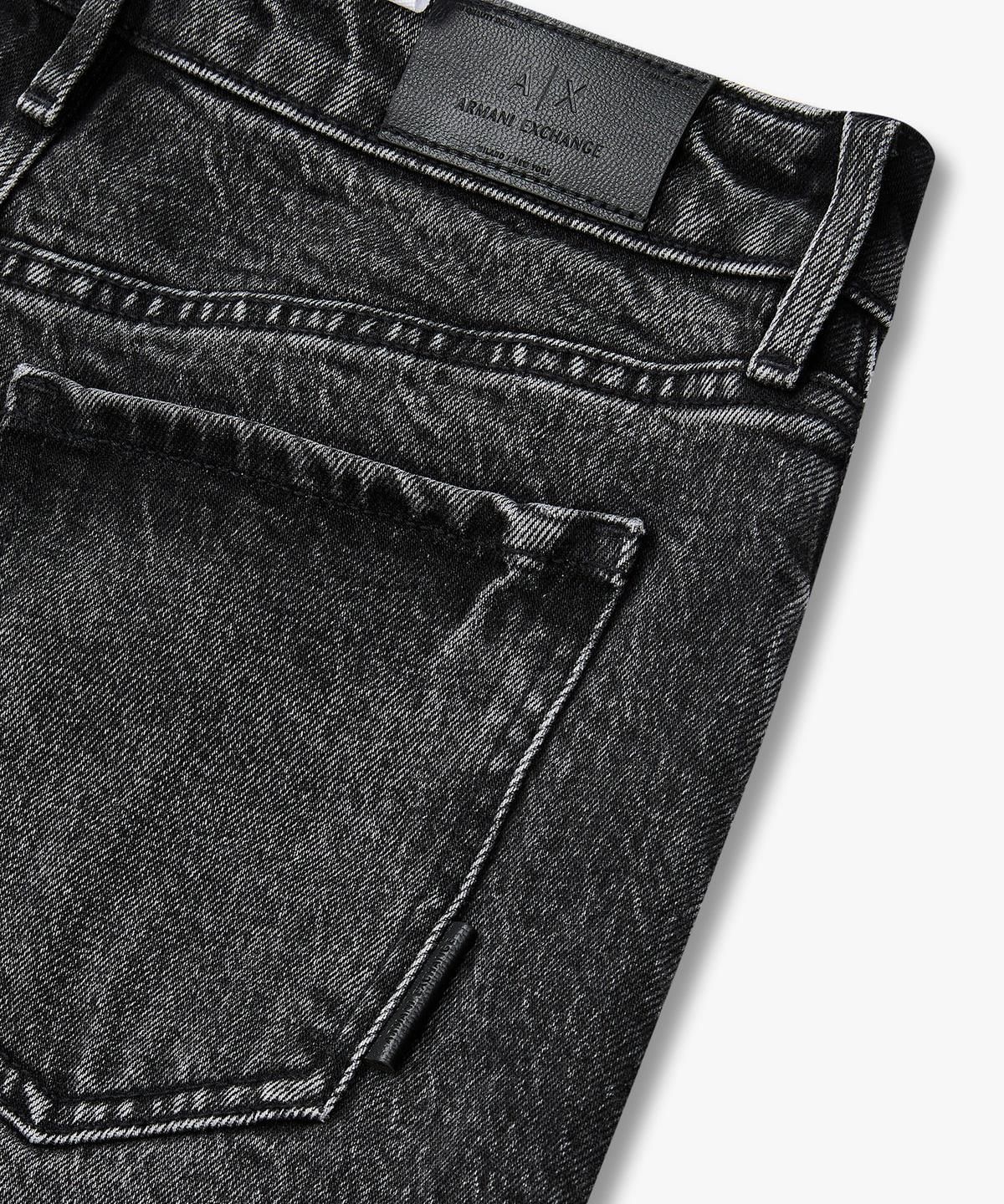 아르마니 익스체인지(ARMANI EXCHANGE) 여성 워시드 하리라이즈 데님 팬츠 _블랙_A425340507