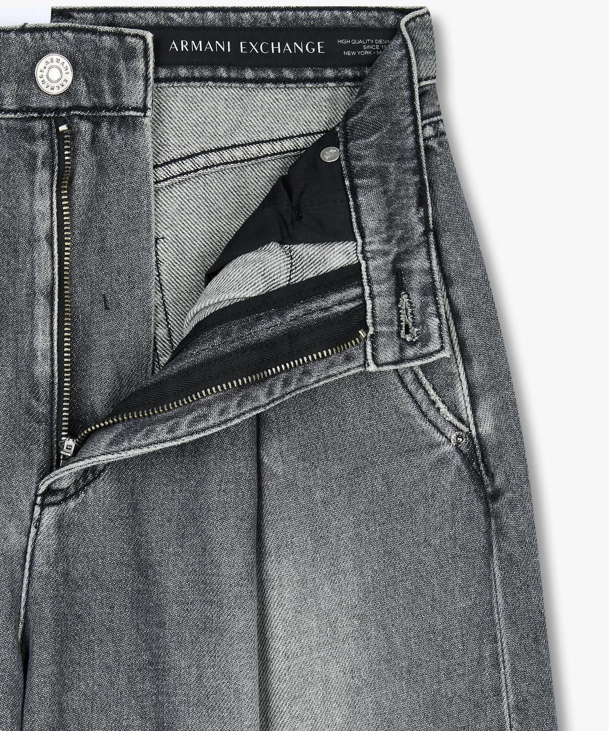 아르마니 익스체인지(ARMANI EXCHANGE) 여성 원 턱 플리츠 슈퍼 와이드 데님 팬츠 _그레이_A425340511
