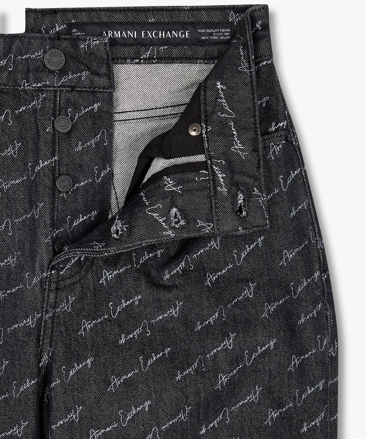 아르마니 익스체인지(ARMANI EXCHANGE) 여성 로고 패턴 생지 데님 진 _블랙_A424340505