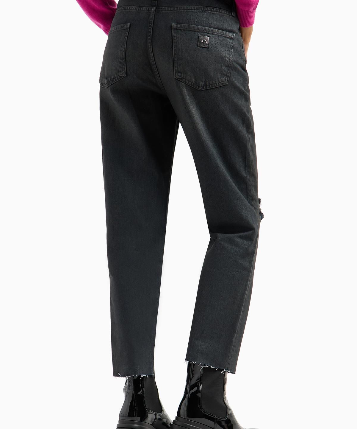 아르마니 익스체인지(ARMANI EXCHANGE) 여성 샤이닝 보이프렌드 크롭 진 _블랙_A424340511