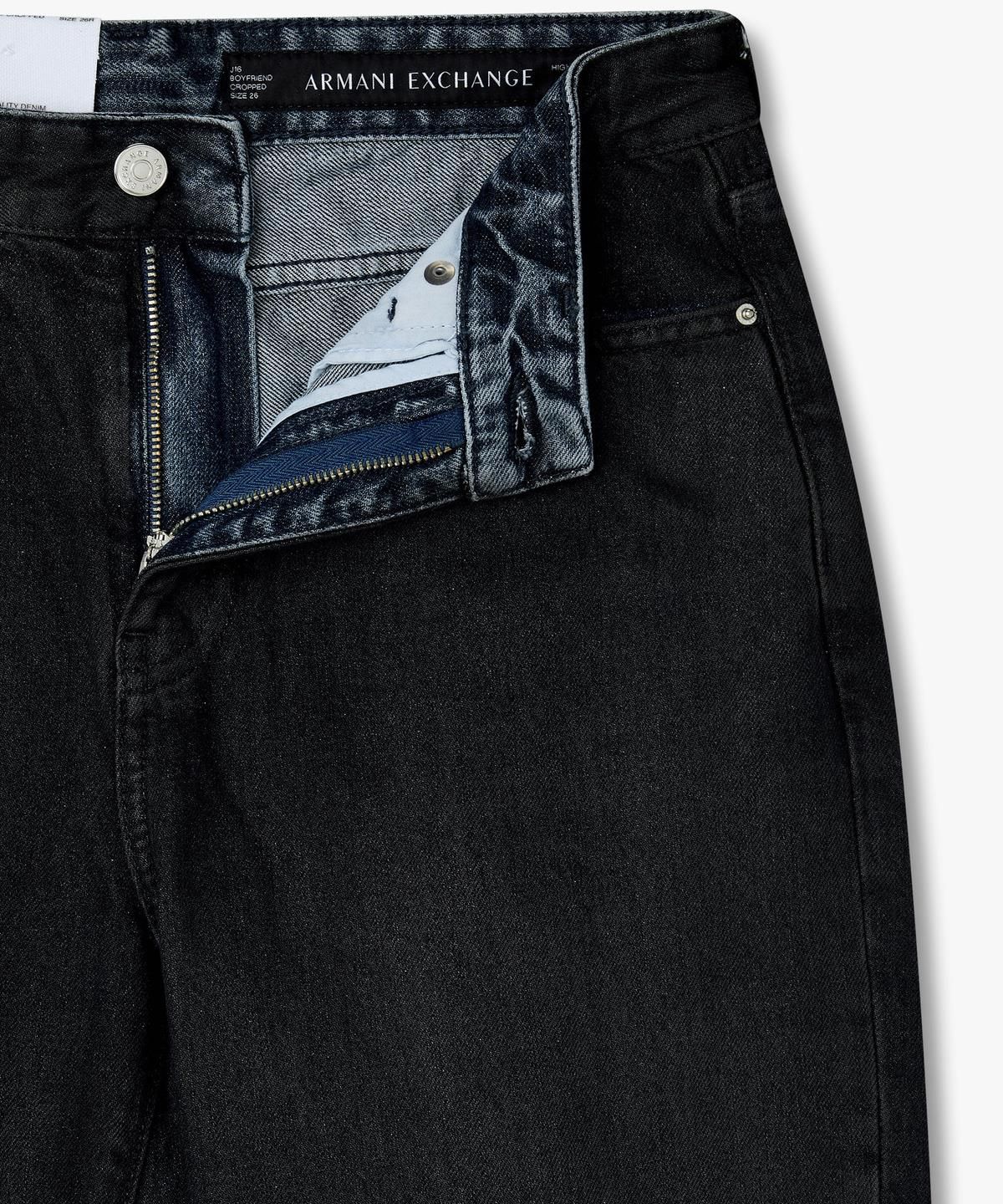 아르마니 익스체인지(ARMANI EXCHANGE) 여성 샤이닝 보이프렌드 크롭 진 _블랙_A424340511