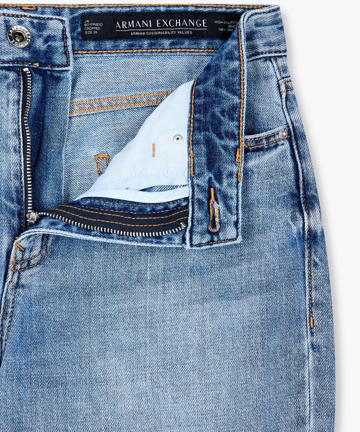 아르마니 익스체인지(ARMANI EXCHANGE) 여성 보이프렌드 핏 크롭 데님 팬츠 _라이트 블루_A425140501