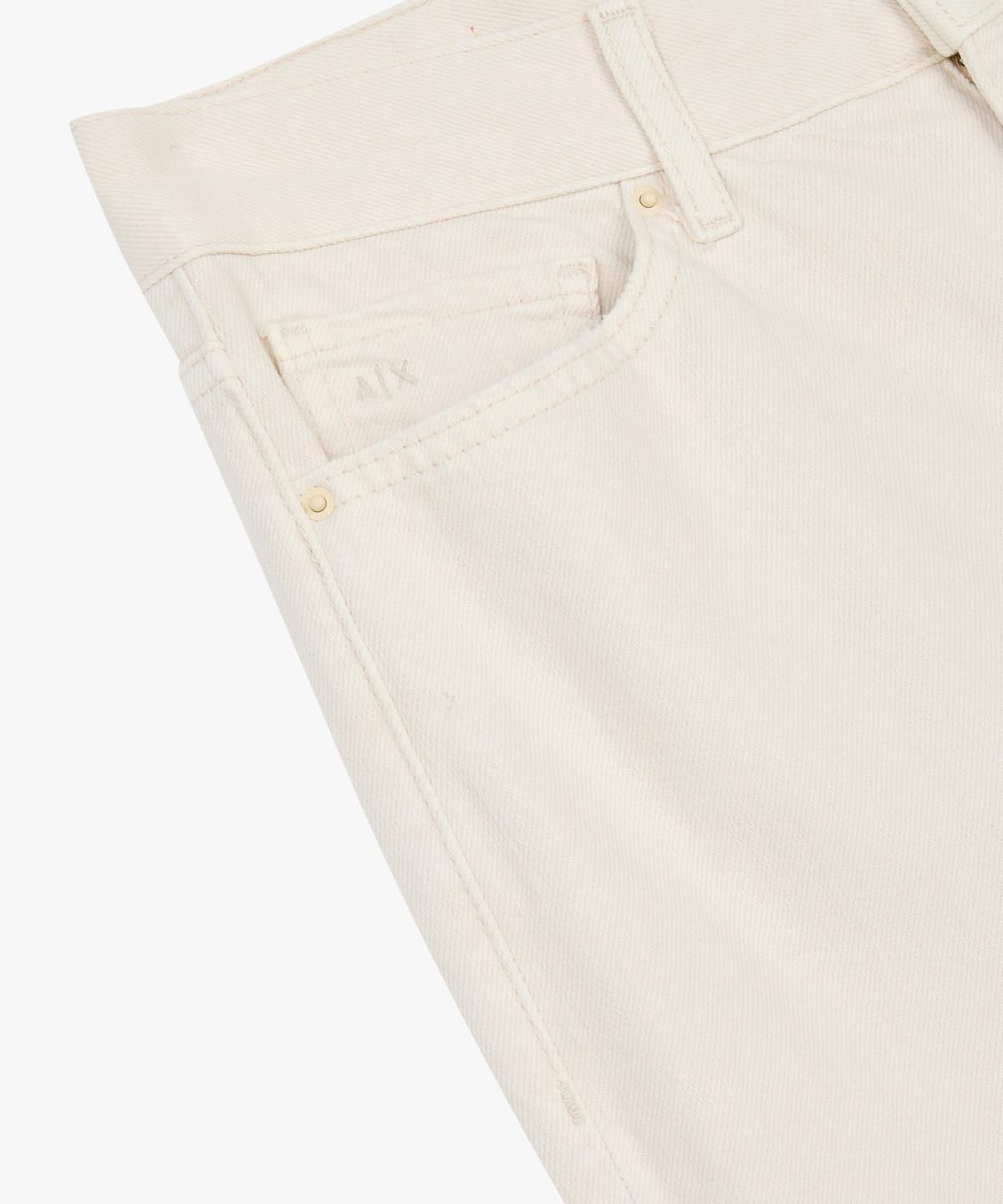 아르마니 익스체인지(ARMANI EXCHANGE) 여성 보이프렌드 크롭 데님 팬츠 _크림_A425340502