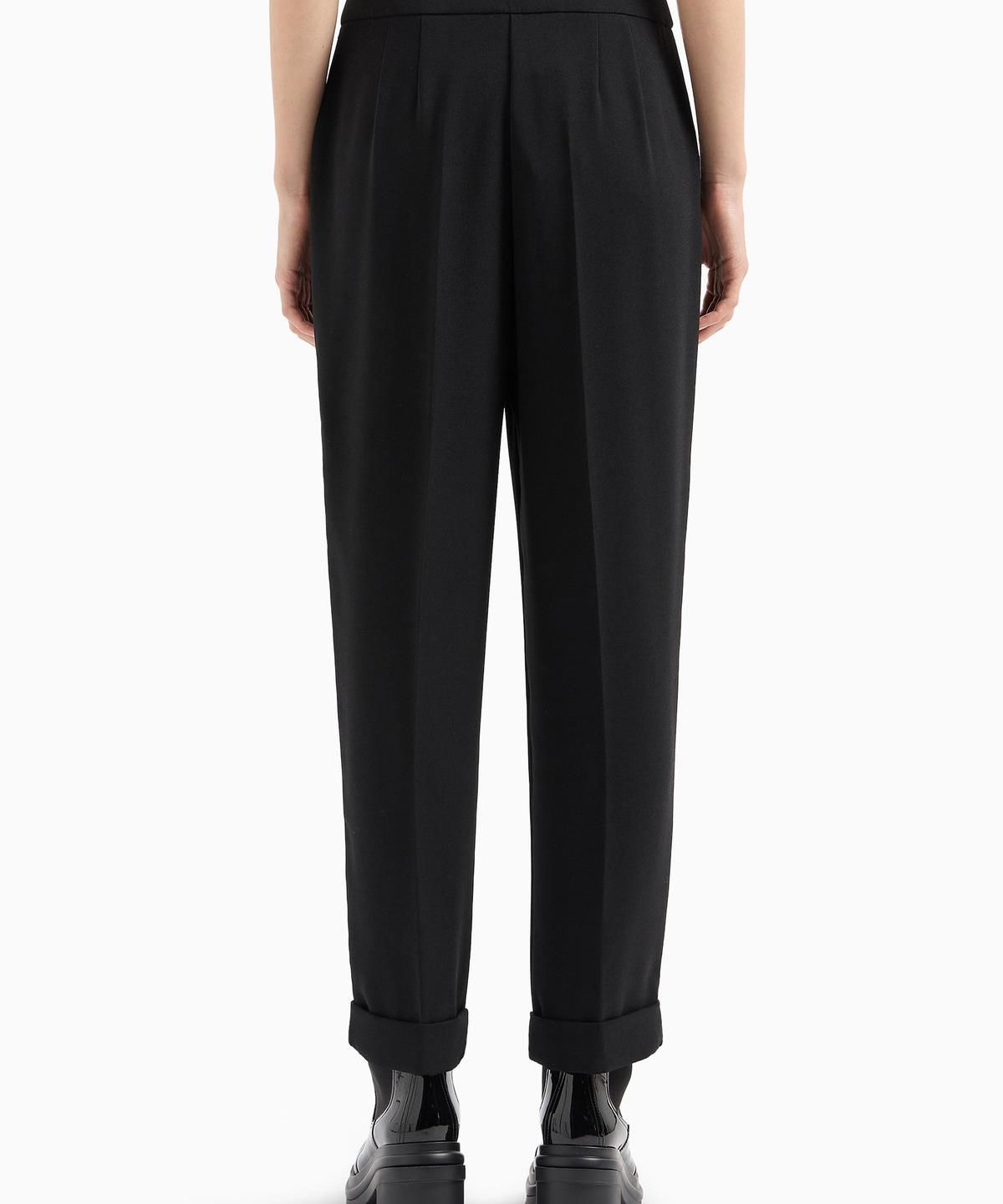 아르마니 익스체인지(ARMANI EXCHANGE) 여성 원 턱 플리티드 롤업 팬츠 _블랙_A424341500