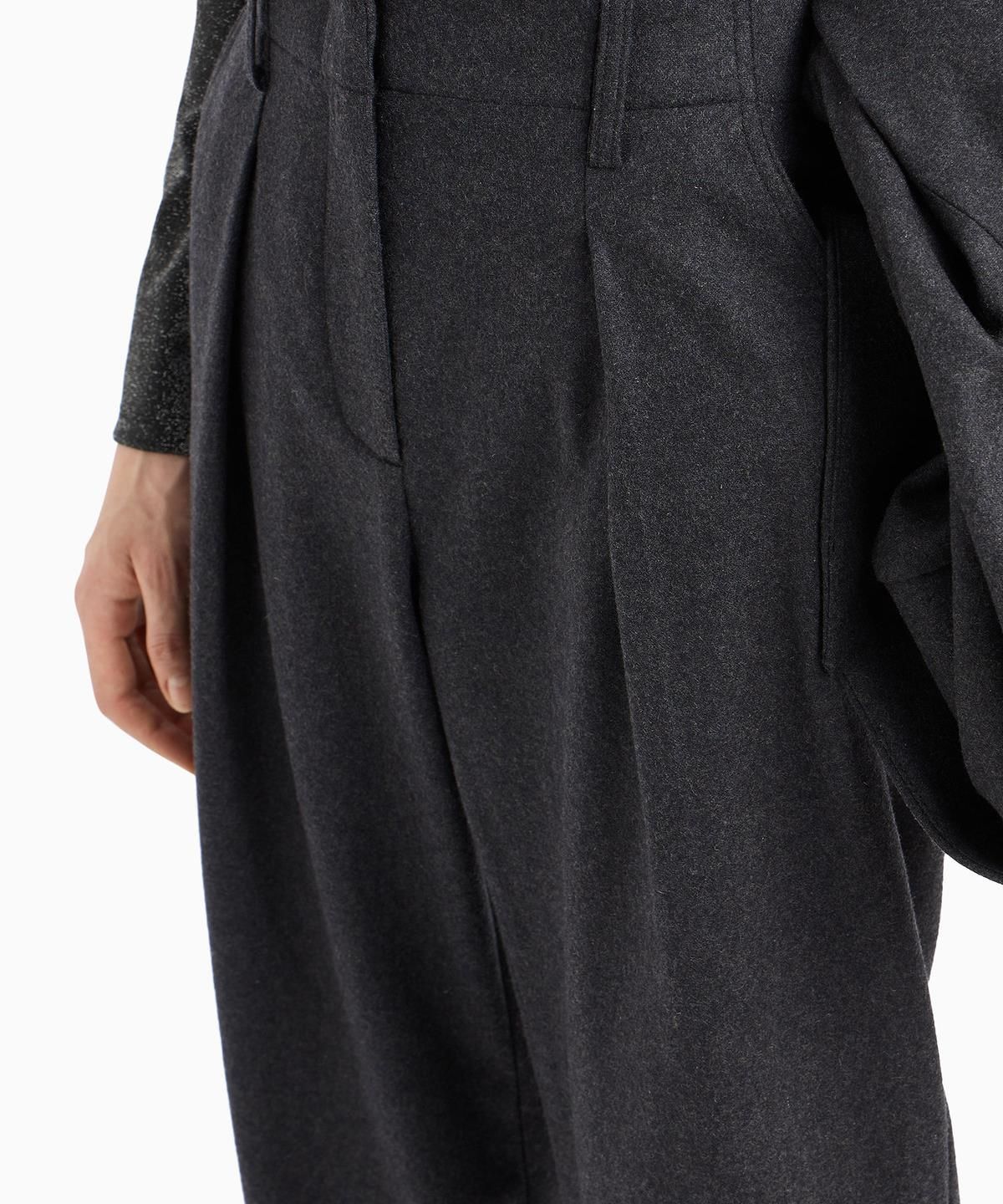 아르마니 익스체인지(ARMANI EXCHANGE) 여성 울 블렌드 원 턱 플리츠 팬츠 _다크 그레이_A424341508
