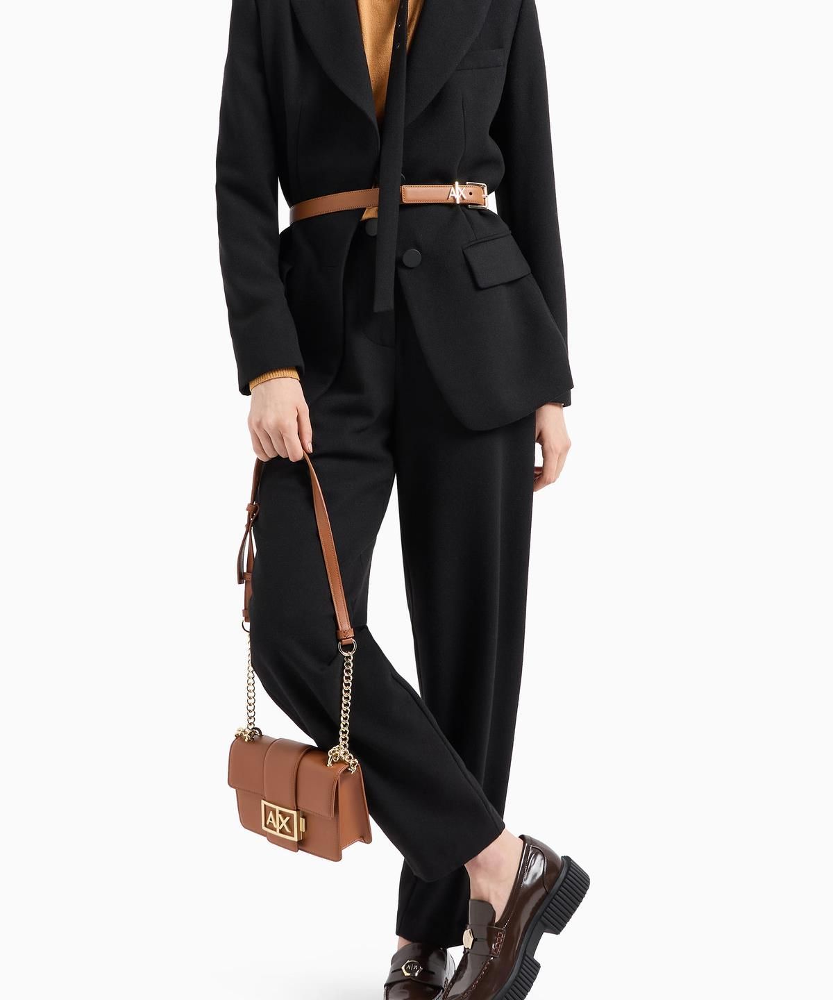 아르마니 익스체인지(ARMANI EXCHANGE) 여성 빅 버튼 클로저 테이퍼드 팬츠 _블랙_A424341502