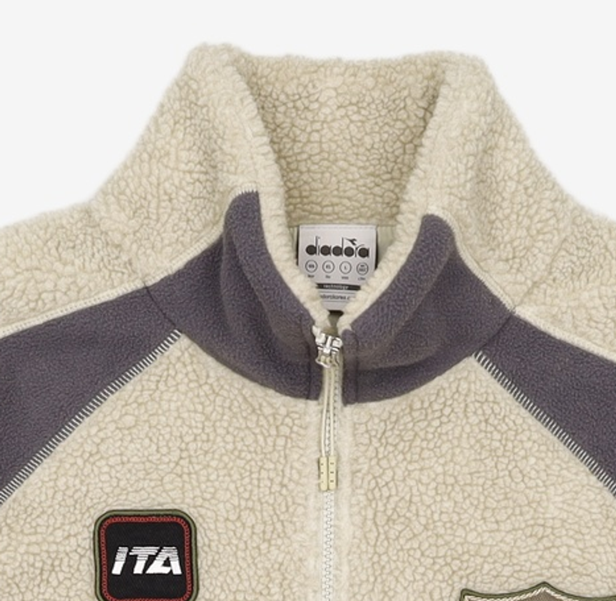 디아도라(diadora) 윈터 피트크루 플리스 자켓 KHAKI 105