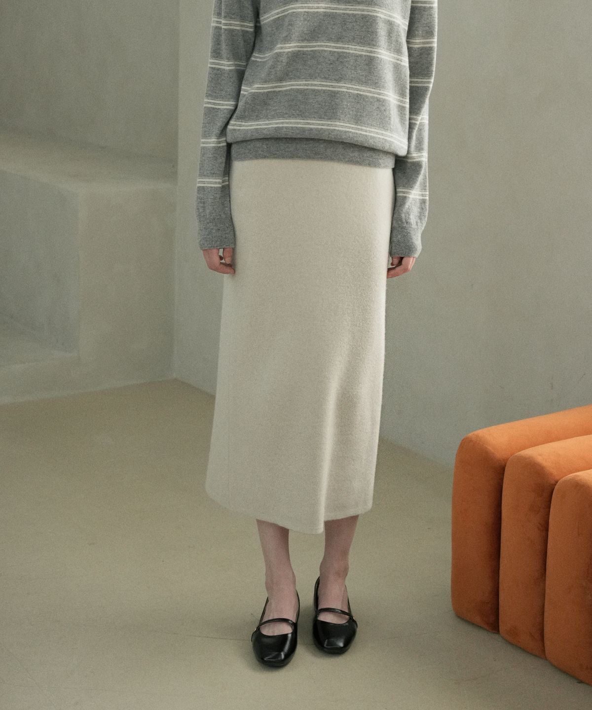 블레티(VLETI) Merino Wool 100% Knit Skirt (salt cream)