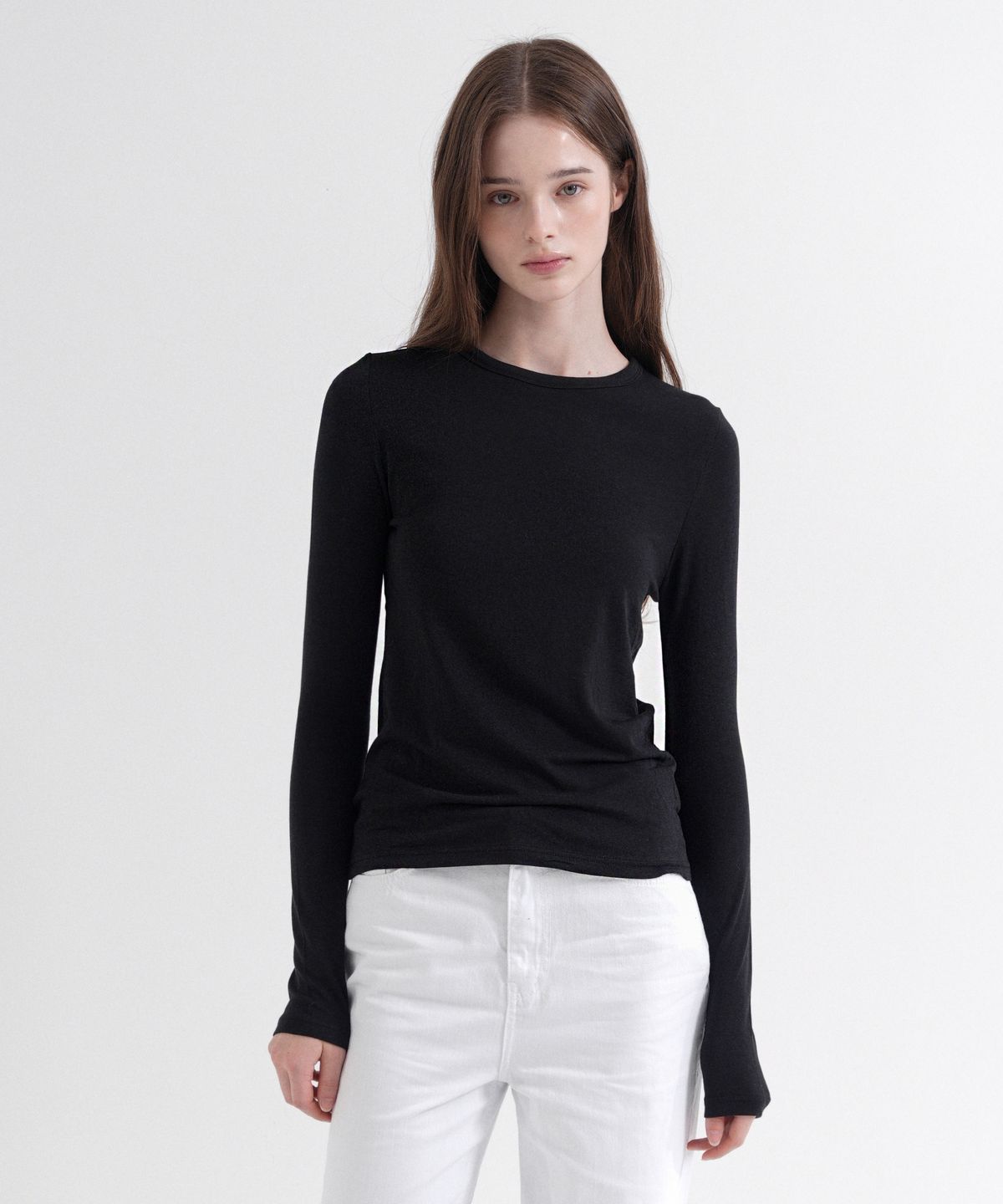 블레티(VLETI) Essential Round Slim T-Shirt (black)