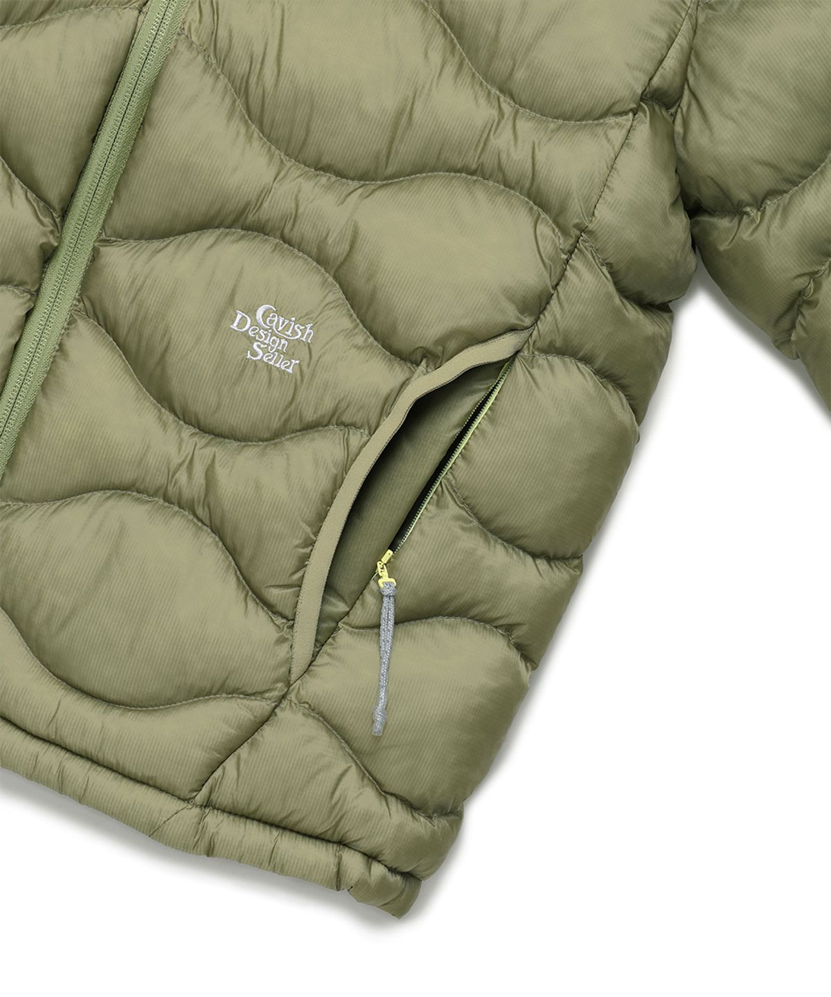 카비시(CAVISH) SOFT AIR HIGH-NECK PADDED JACKET KHAKI(CV2GFUB902A)