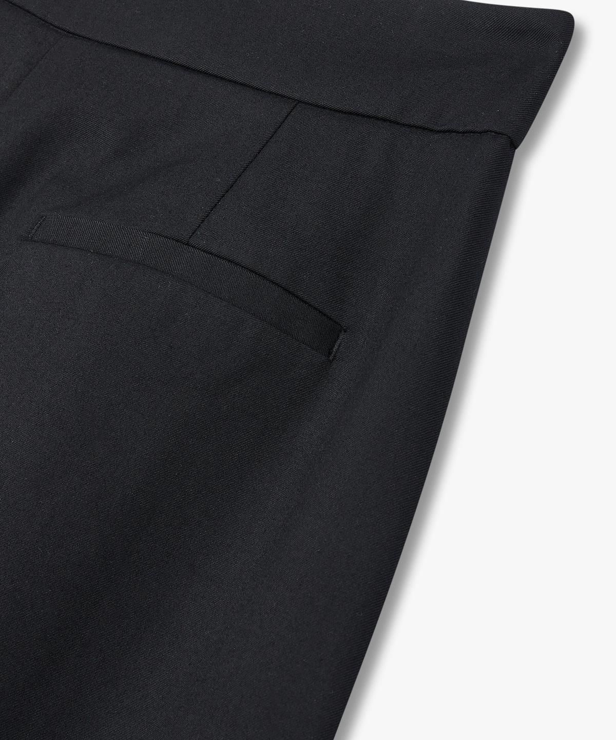 아르마니 익스체인지(ARMANI EXCHANGE) 여성 로고 패치 원 턱 플리츠 팬츠 _블랙_A425141506